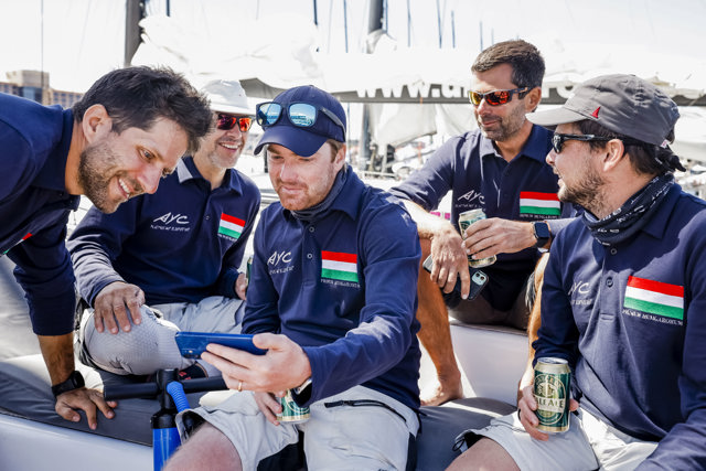 A SYDNEY-HOBART TESTKÖZELBŐL